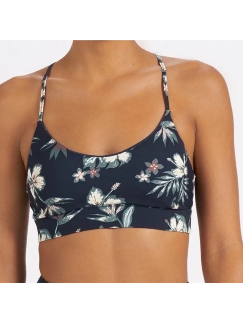 Vuori Oasis Sports Bra in Ink Maui Size Large